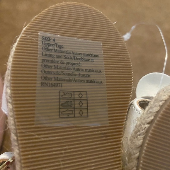 Janie & Jack Girls White Sandals Adjustable New Size 4 🌷 - Picture 3 of 8